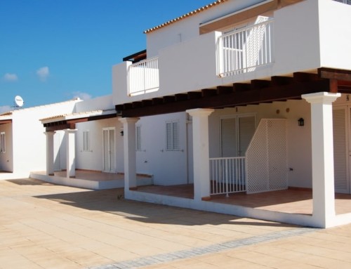 Large family holiday apartment with swimming pool and garden, ES PUJOLS - Property code: ECLOFOR