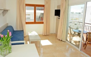 Playa den Bossa Central Apartment 6 guests AVEIBZAP Living room 4 - LeibTour: TOP aparthotels in Ibiza