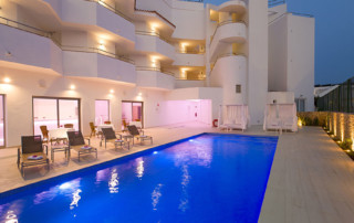 Stunning apartment with pool BONMYBOS Swimming pool2 - LeibTour: TOP aparthotels in Ibiza