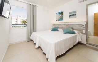 Water park pool apartment on the beach SAN ANTONIO BAY PLBESAN Bedroom 2 - LeibTour: TOP aparthotels in Ibiza